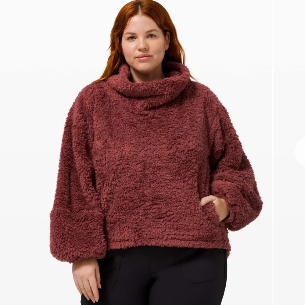 Lululemon XS/S Warm Restore Sherpa Pullover
